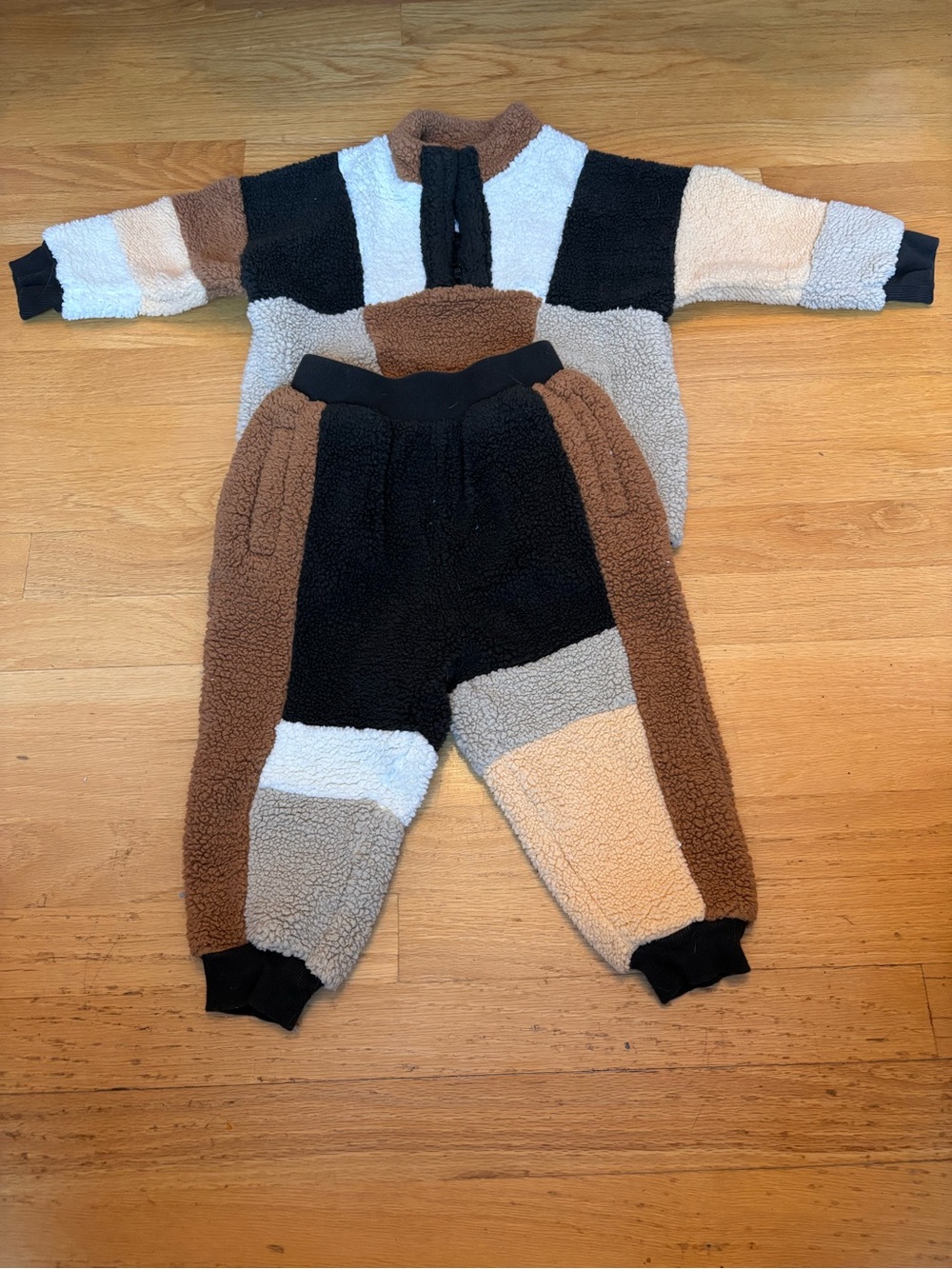 Cozy Colorblock Sherpa Set for Kids - Brown & Black